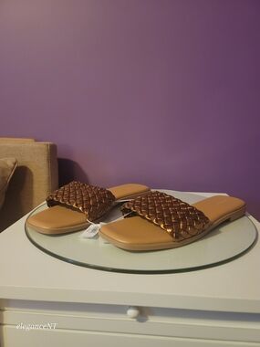Old Navy Metallic Bronze Woven Slide Sandals - Women Sz: 11 NWT